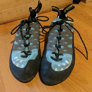 La Sportiva Tarantulace

climbing shoes